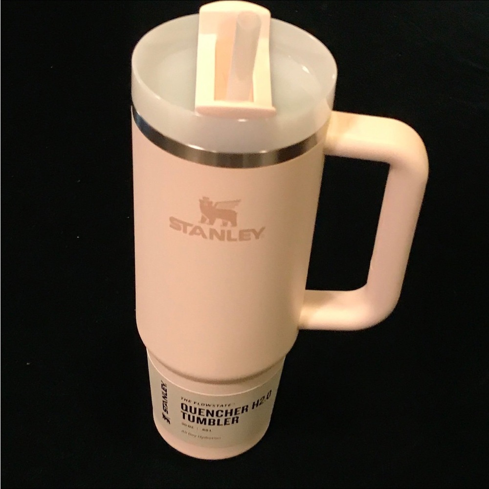 Stanley 40 oz Stainless Steel H2.0 Flowstate Quencher Tumbler - Rose Quartz - Picture 7 of 8